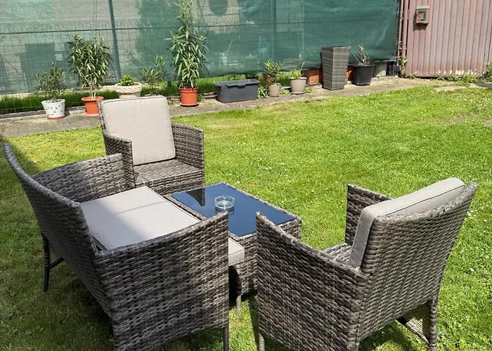 Vis A Vis Schoenbrunn With Private Parking Apartment Vienna